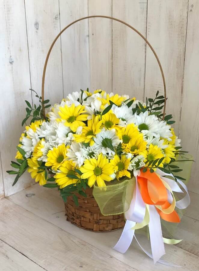 Canasta en margaritas